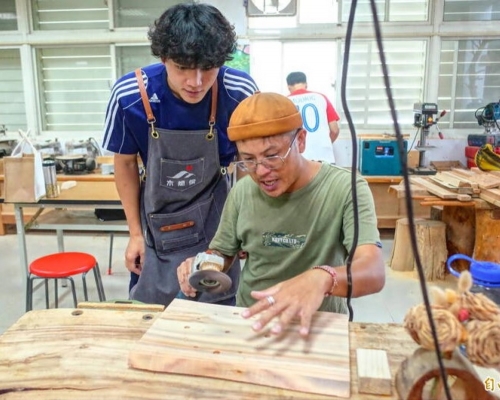 國產材造手工傢俱 王嘉納自創品牌促花蓮青年在地就業