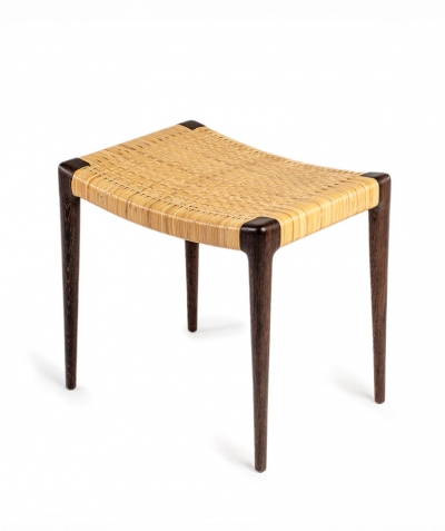 鞍形藤凳 Saddle Rattan Stool